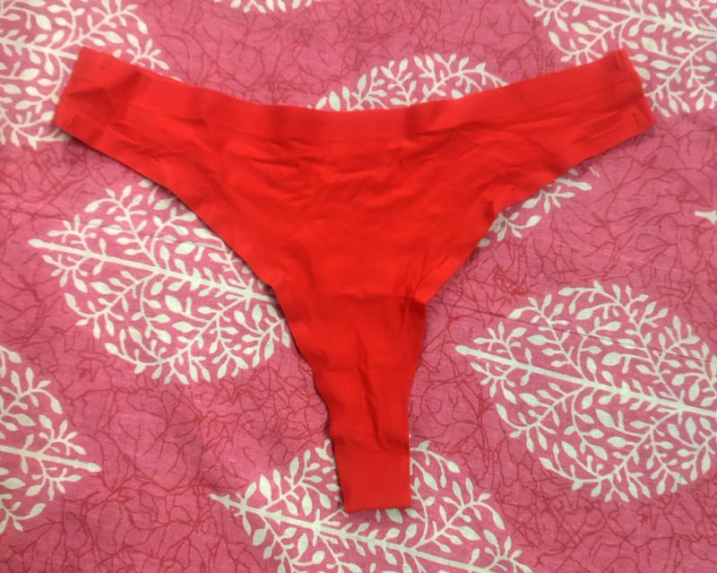 Red Semaless Thong