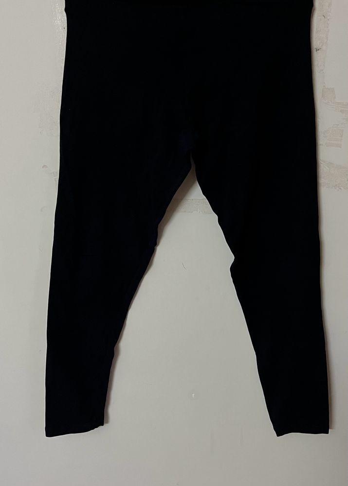 Black ankle lengh leggings