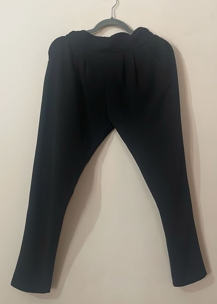 Scalloped high waist Trouser