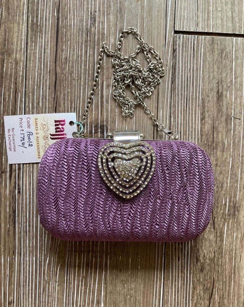 💜BEAUTIFUL PURPLE CLUTCH 💜