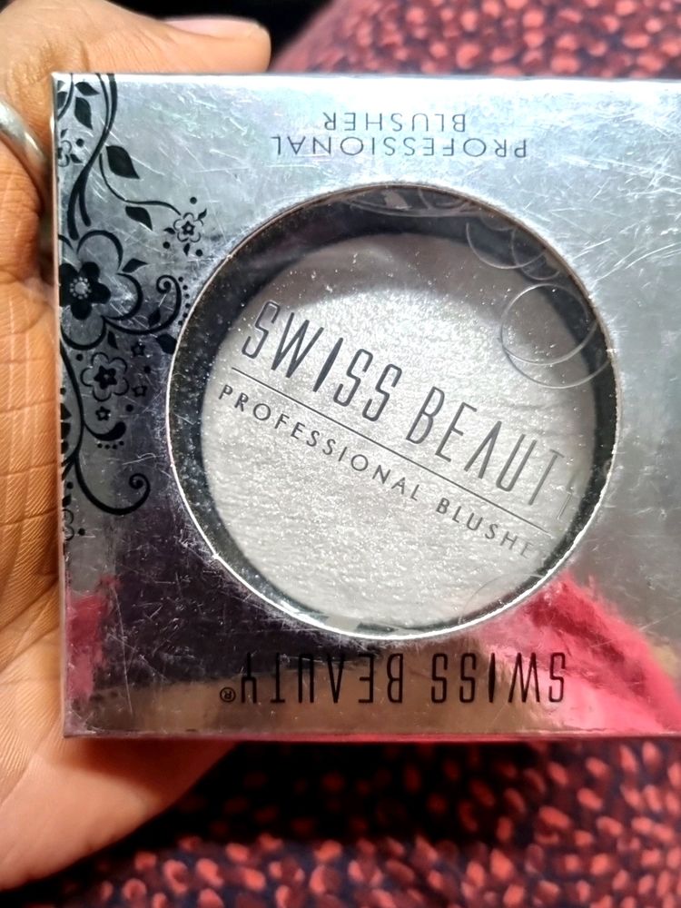 Swiss Beauty Silver Baked Highlighter