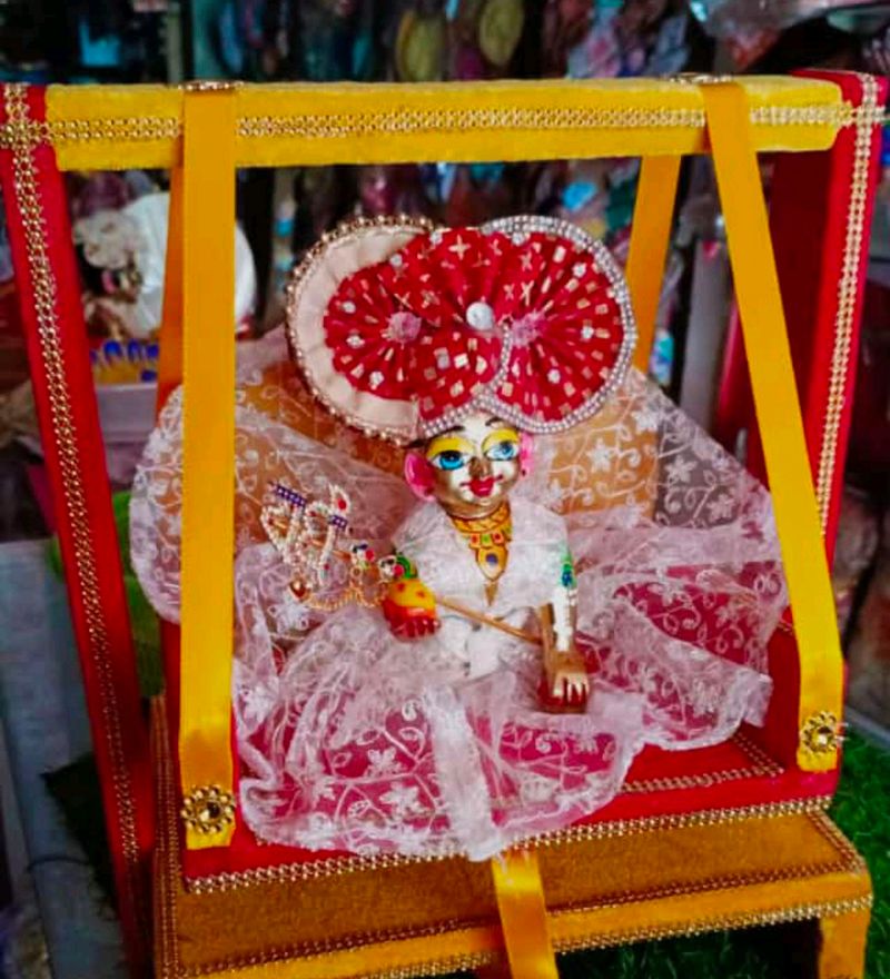 Laddu Ji With Jhula