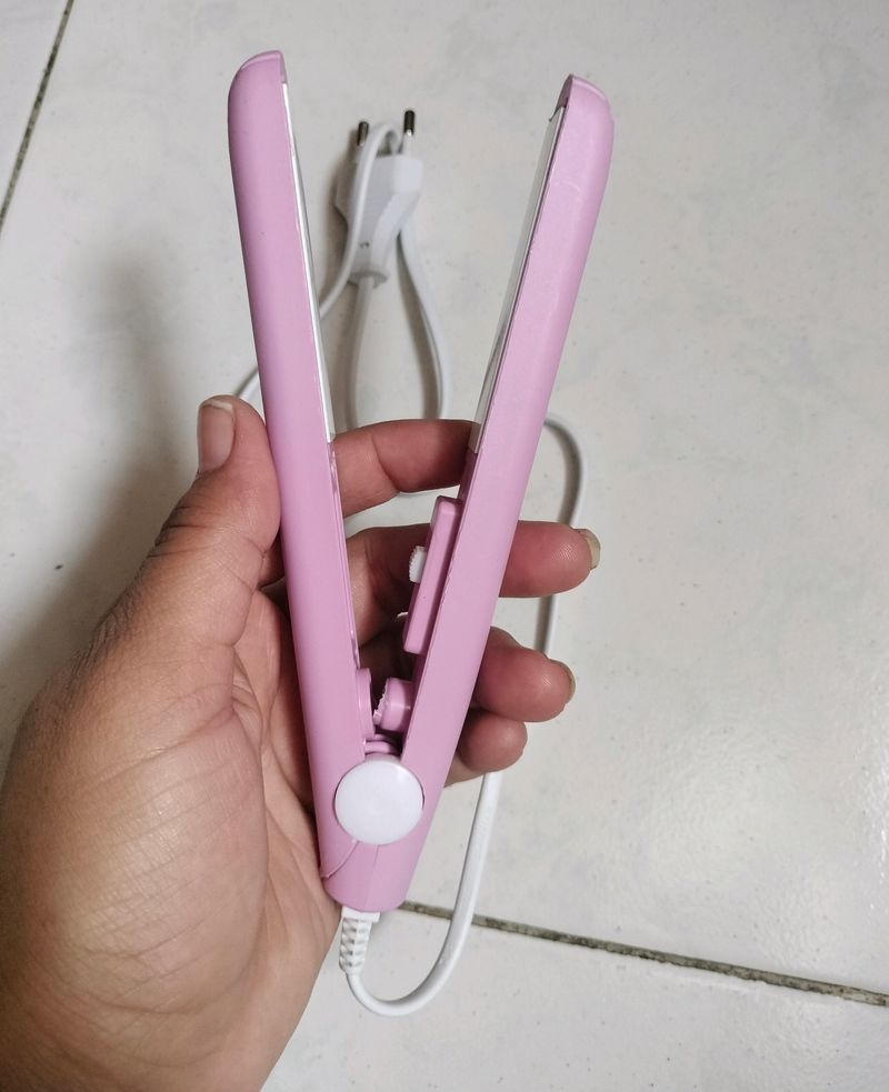 GLOW MORE Portable Mini Ceramic Hair Straightener