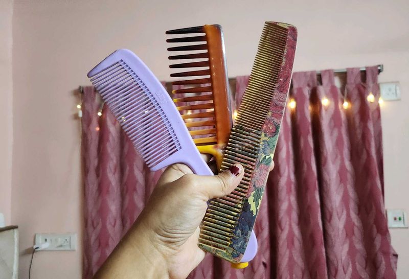 Pack Of 3 (Three) Combs - combo