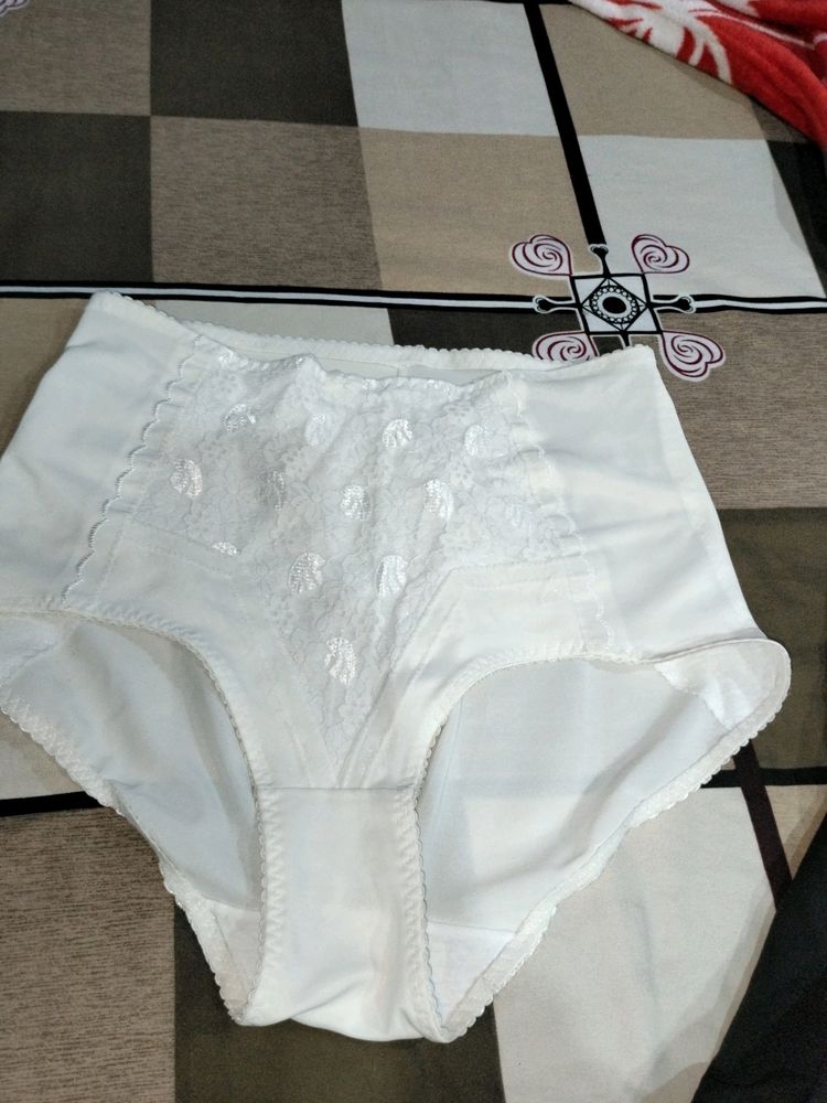 New Good Condition 😃 High Waist Panty