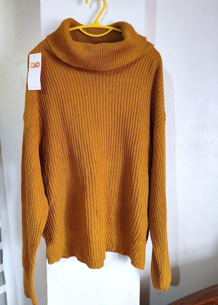 Mustard Cableknit Top