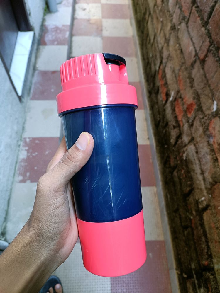 Cello Gym Shaker With Mixing Spring