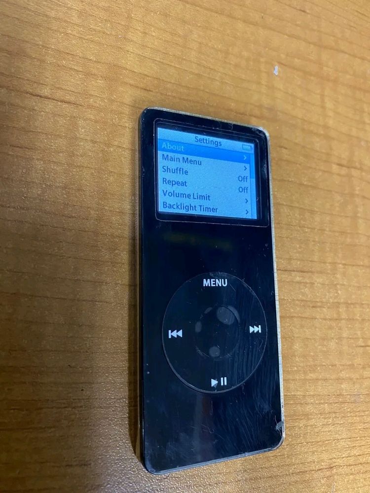 Apple I-pod 1st Generation