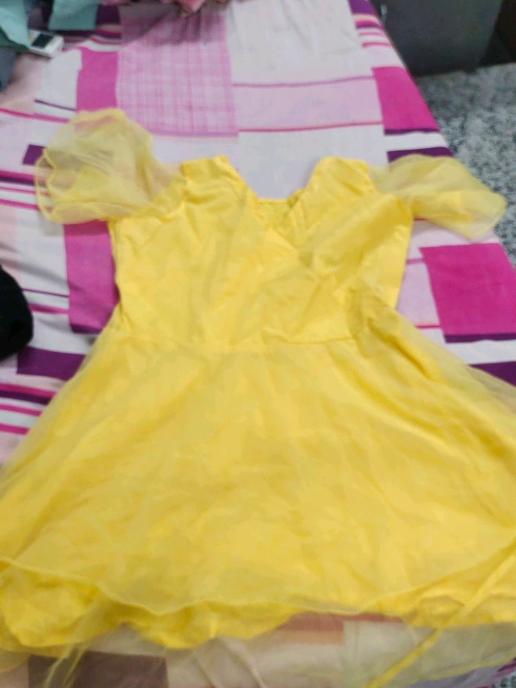 YELLOW MINI PARTY DRESS