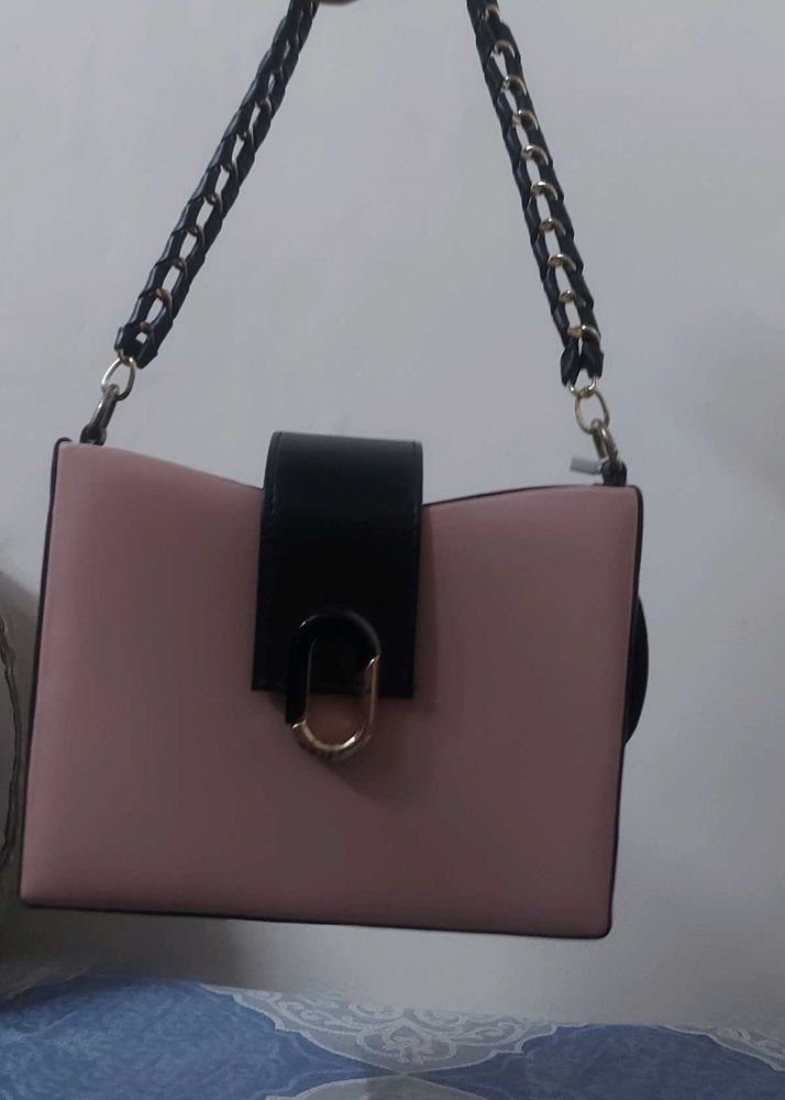 Beautiful  Light Pink Or Balck Color  Slingbag