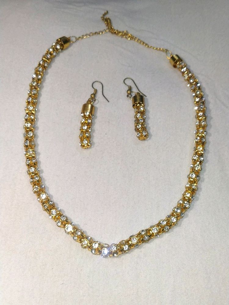 Necklace With Earing