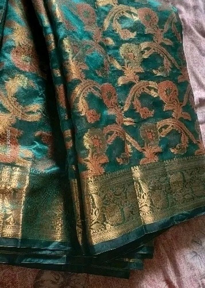 Top Tranding Saree