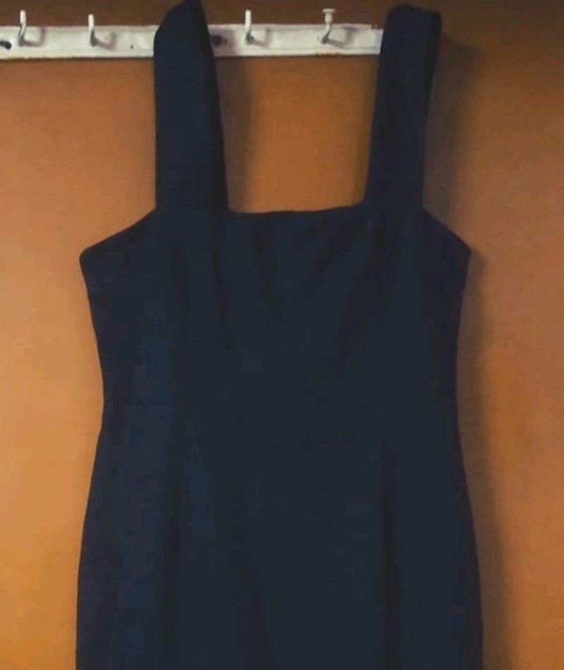 Women's Black Dress | Sleeveless