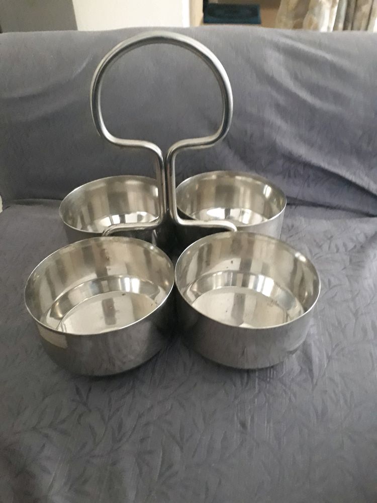 STAINLESS STEEL TIFFIN & FOOD SERVING SET