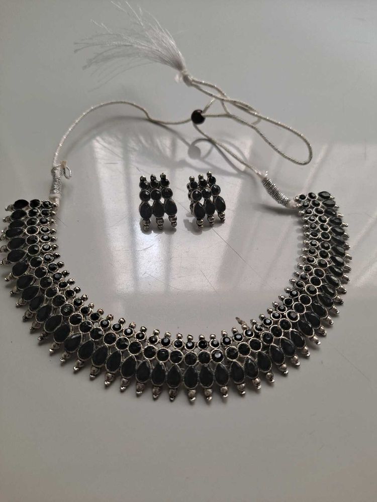 Black Oxidized Neclace With Studs