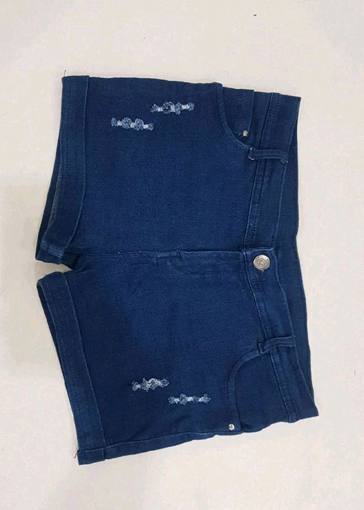 Solid Women Blue Denim Short