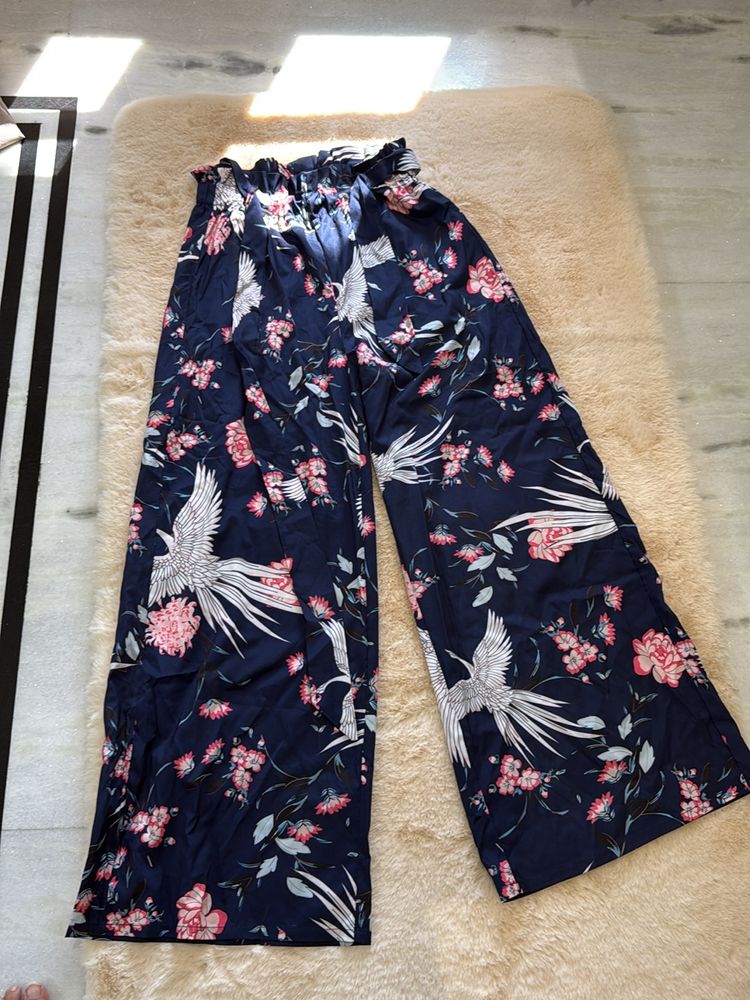 PRINTED STRETCHABLE BLUE PANTS