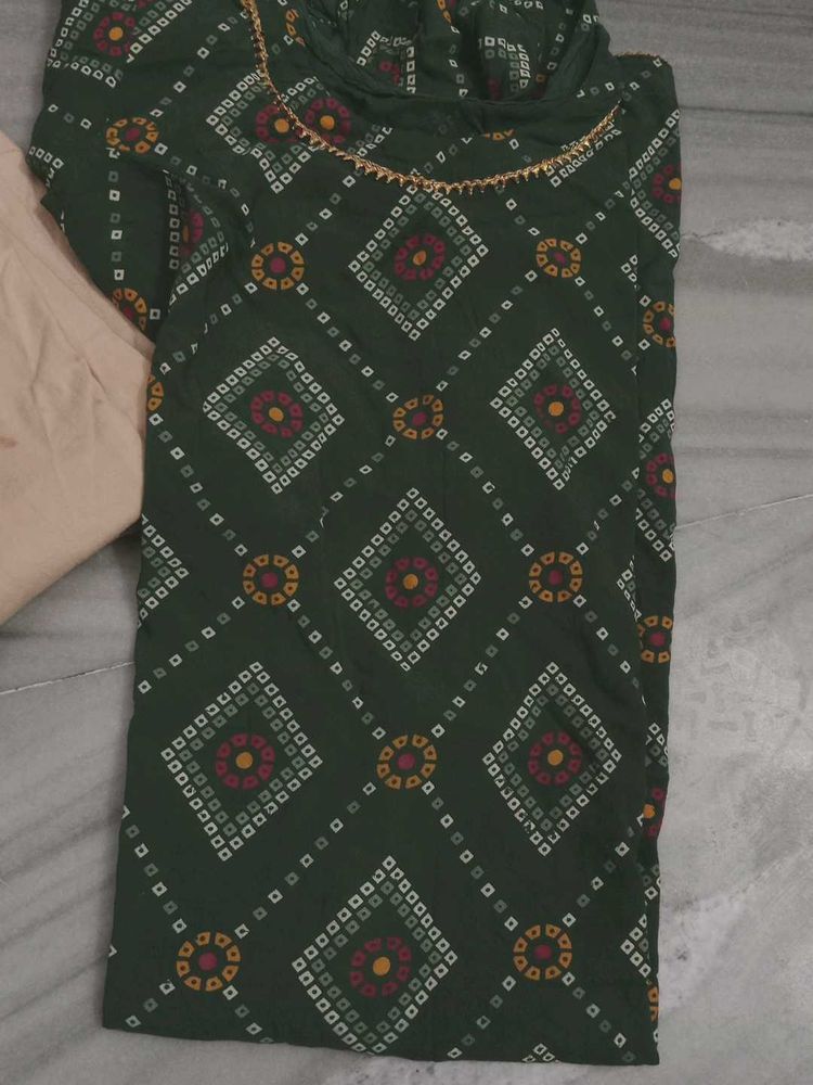 L Size Kurti Set Without Duptta