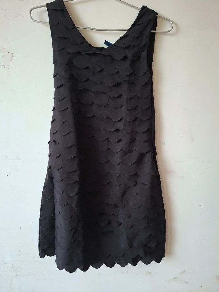 Black One Piece Suitable For 7 TO 10 Years Old Gir