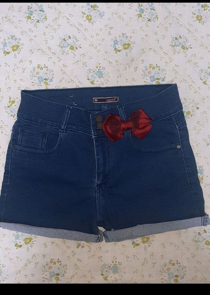 Trendy Denim Shorts (With FREEBIES!)