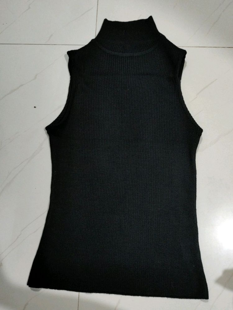 Black Sleeveless Turtle Neck Sweater