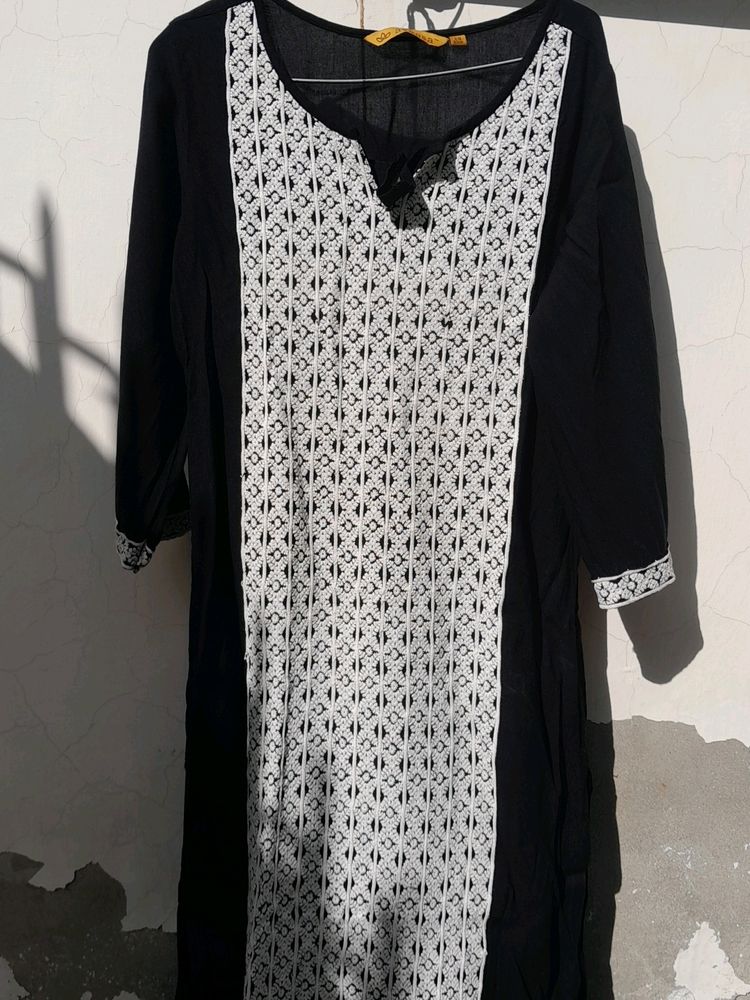 Black Kurti