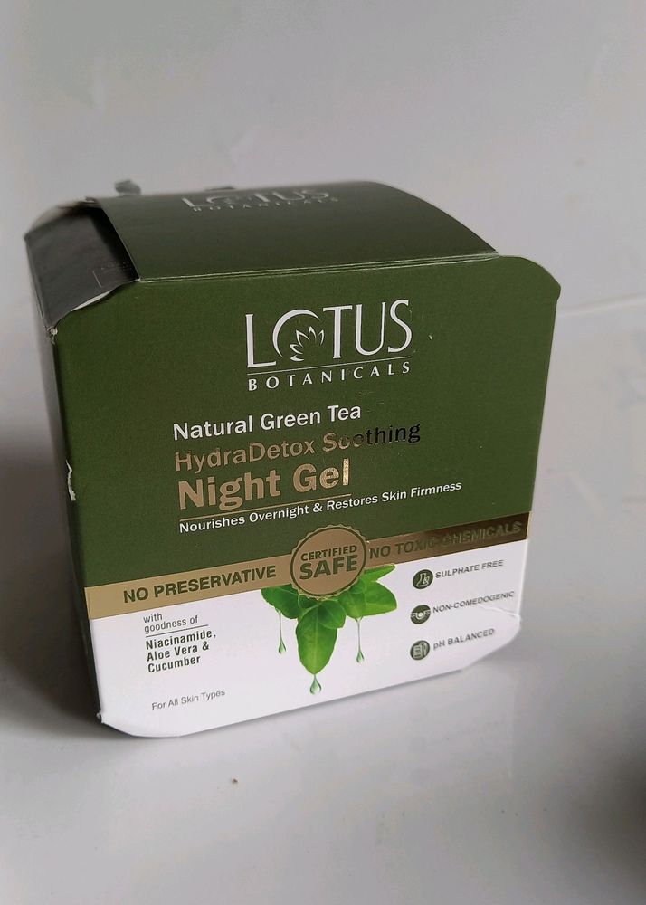 LOTUS NIGHT GEL