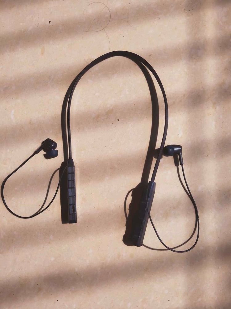 Bluetooth Earphone