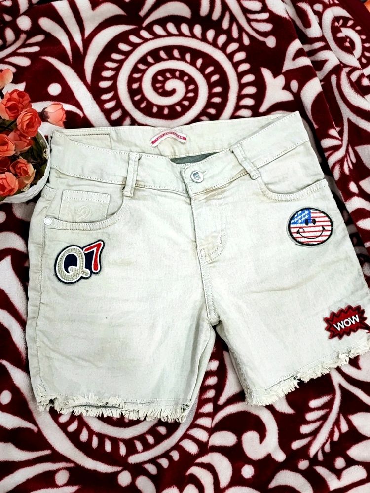 Cool Cream Shorts