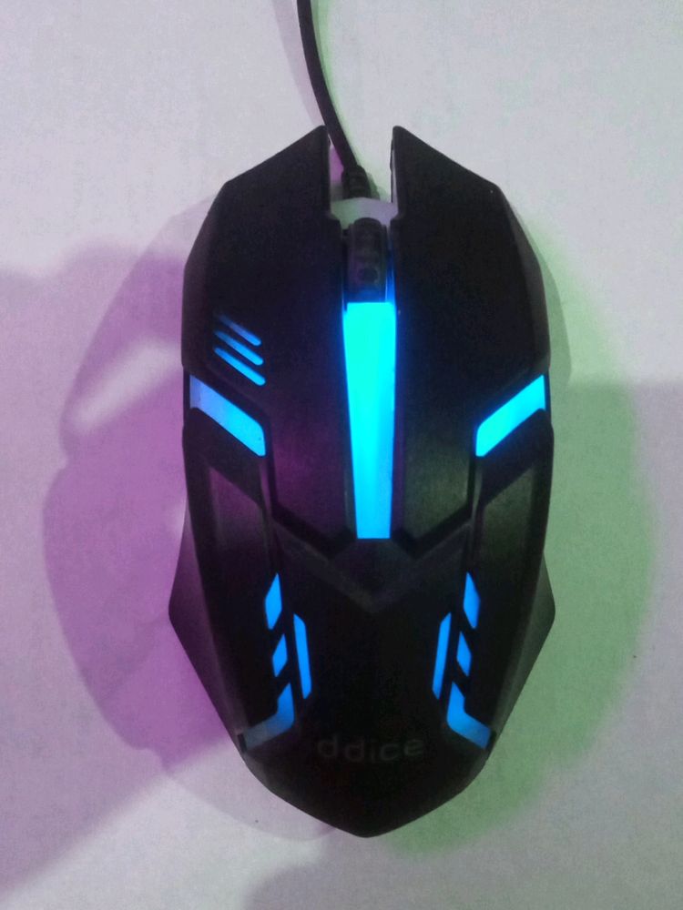 Gaming Mouse With RGB LED Light