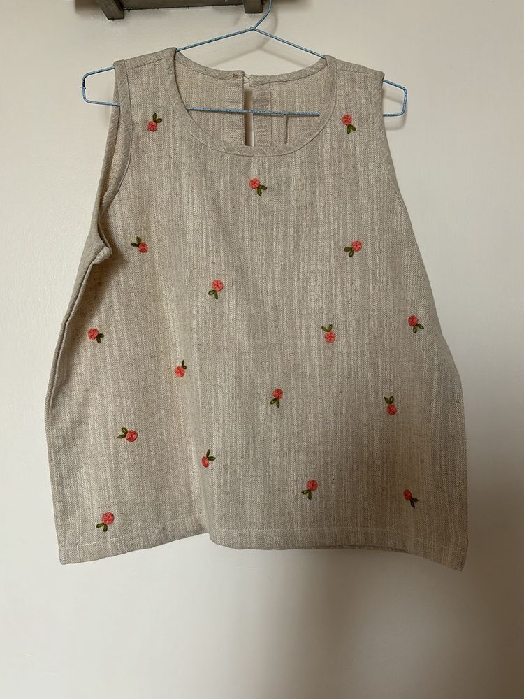 <NEW> Sleeveless Embroidered Jute Cotton Top