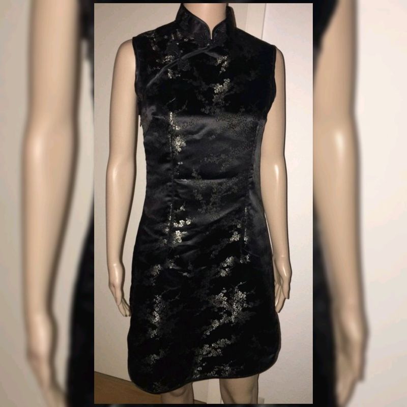 The Perfecg Black Cheongsam