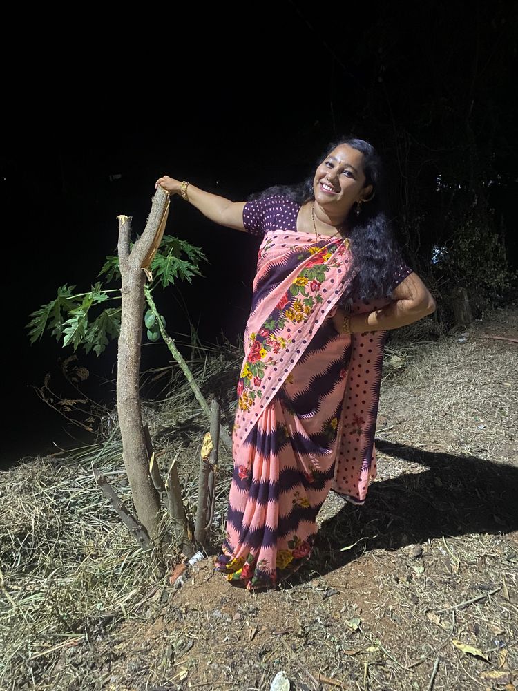 SYNTHETIC CREPE PEACH SAREE WITH STRICTED BLOUSE