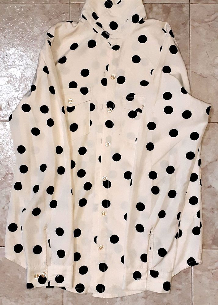 Shirt With Polka Dots