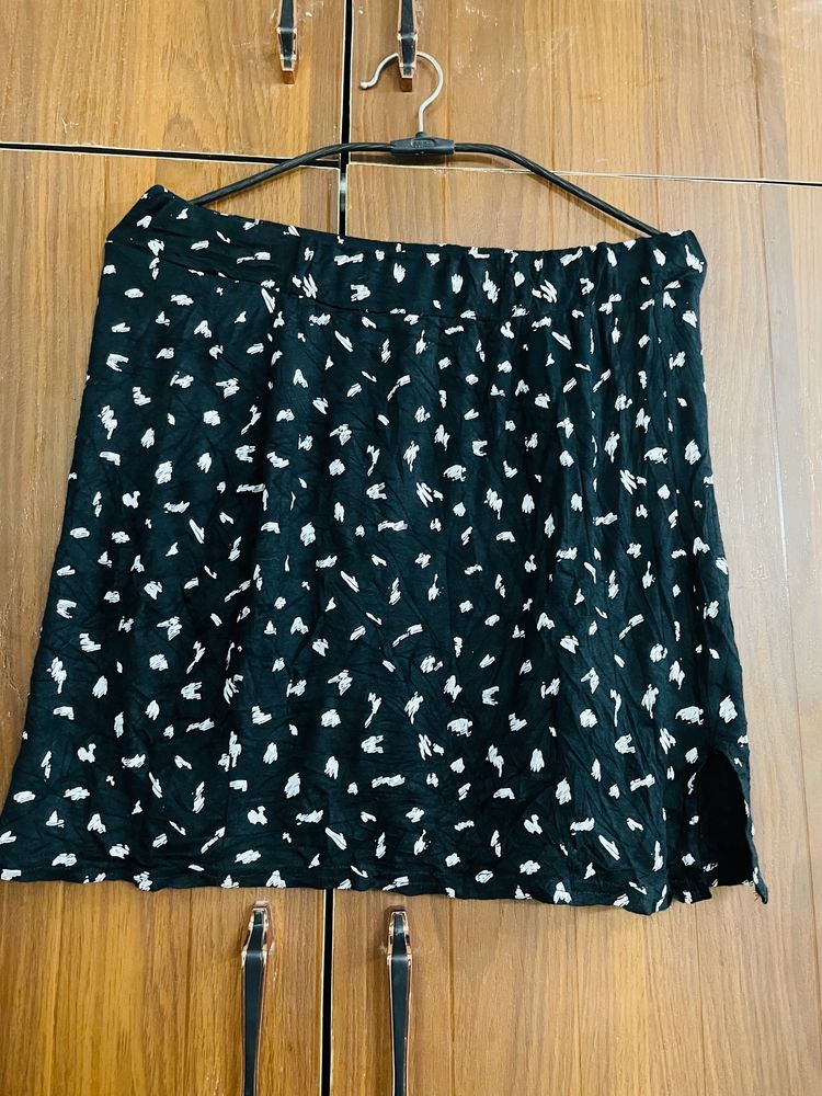 Women Black And White Skirt