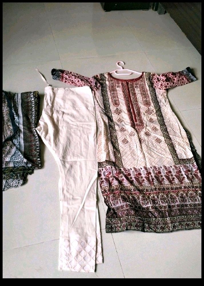 Pakistani Suit Set