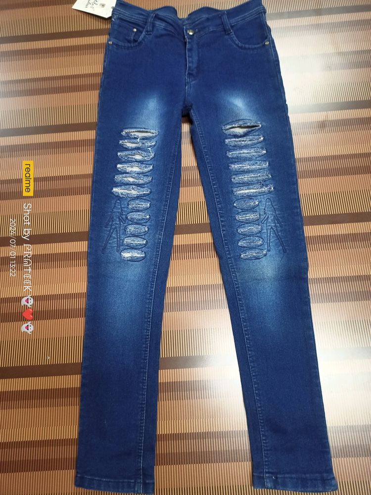 (N-14) 28 Size Slim Fit Denim Jeans