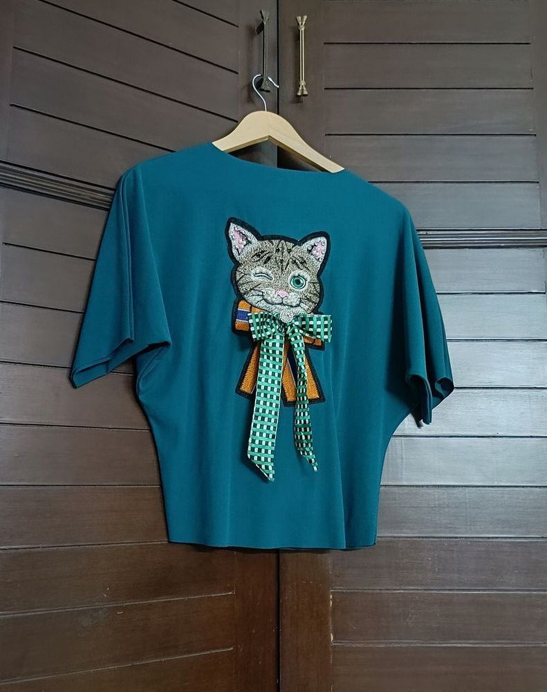 Women's Cute Cat Patch Loose Fit Casual Top