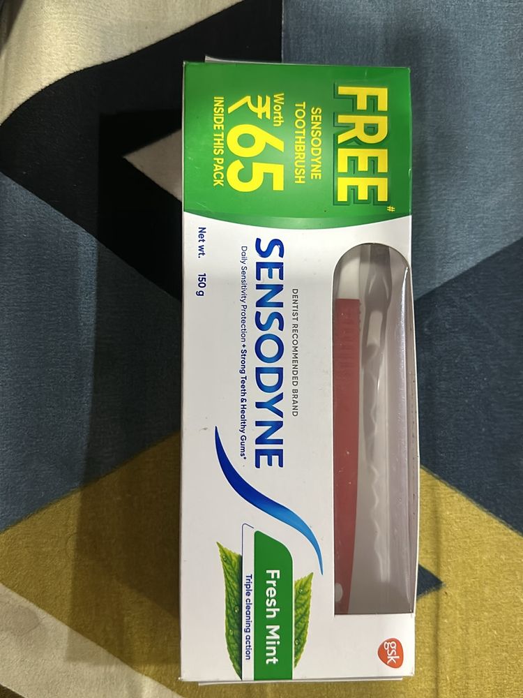 SENSODYNE FRESH MINT TRIPLE CLEANING ACTION