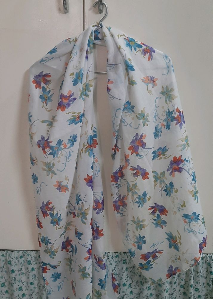 Printed White Scarf