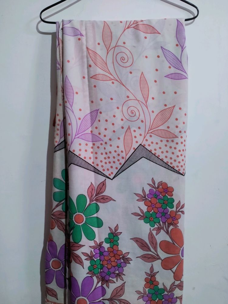 Beautiful White Flower Printed Saree