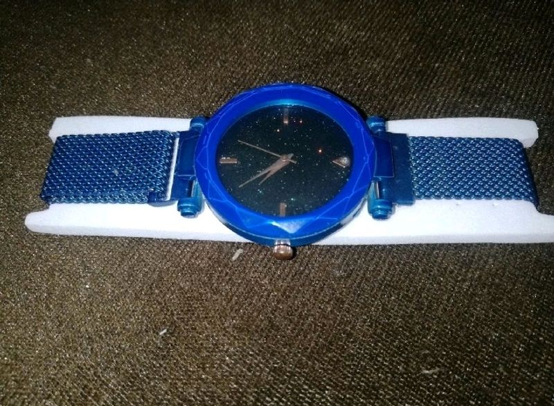 BLUE MAGNETIC WATCH💙