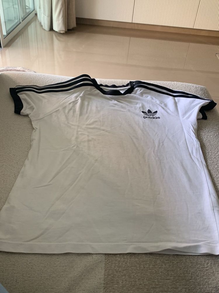 Fixed Price Brand New Adidas T shirt  Boys 11-12