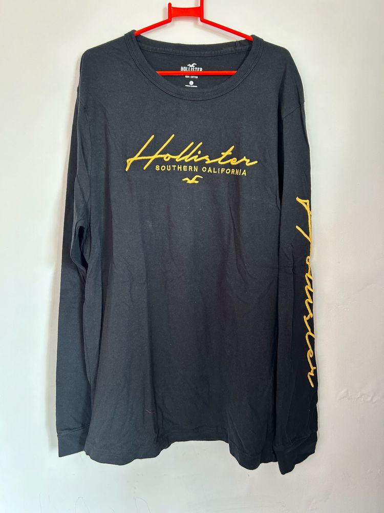 Hollister brand tshirt