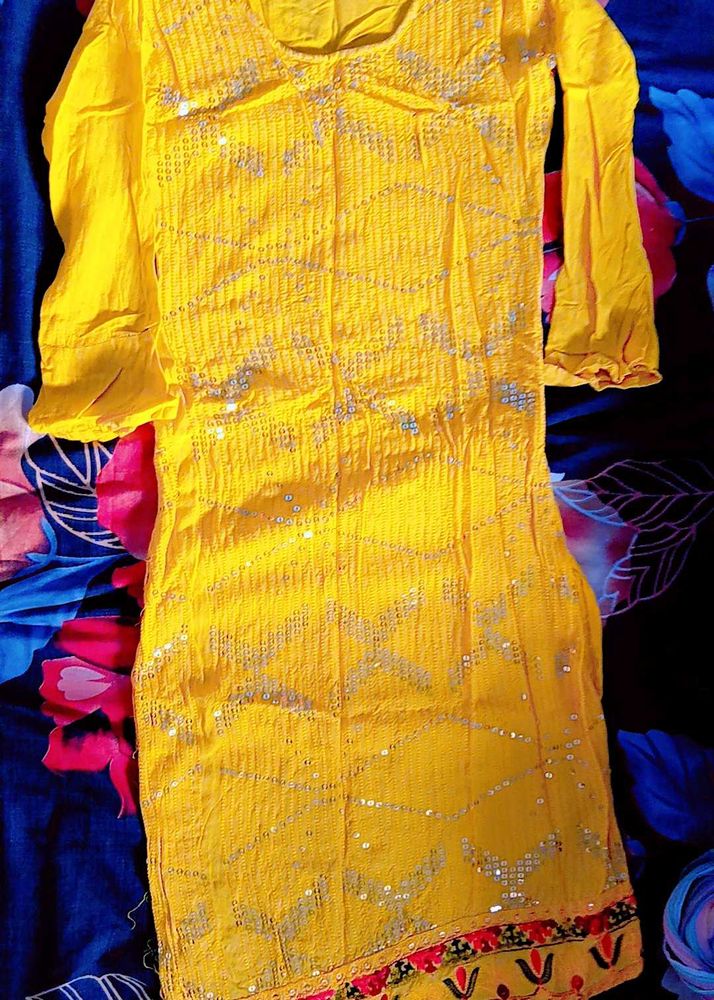 Yellow Suit With Sarara