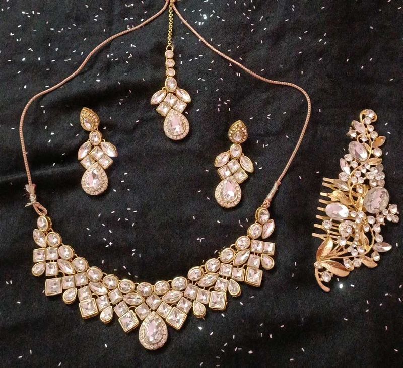 Jwellery Party Wear/Bridal Set With Hair Piece