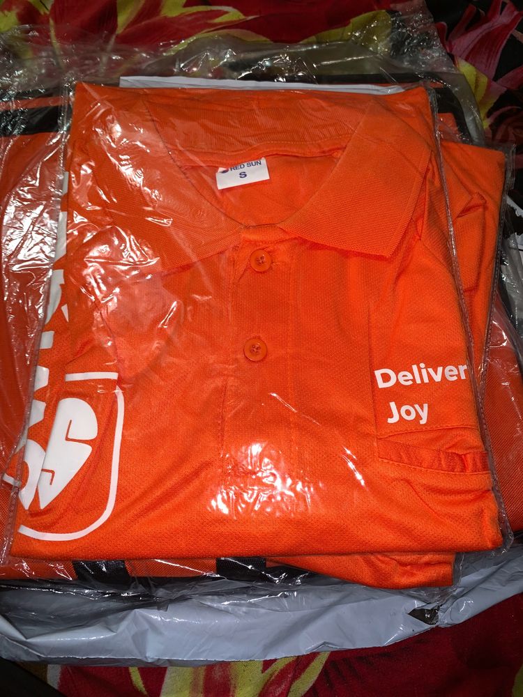 DELIVERY BAG & T SHIRT