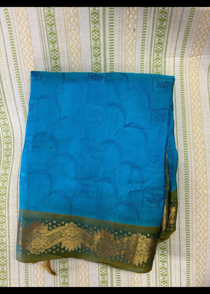 Blue Silk Blend Saree With Blouse