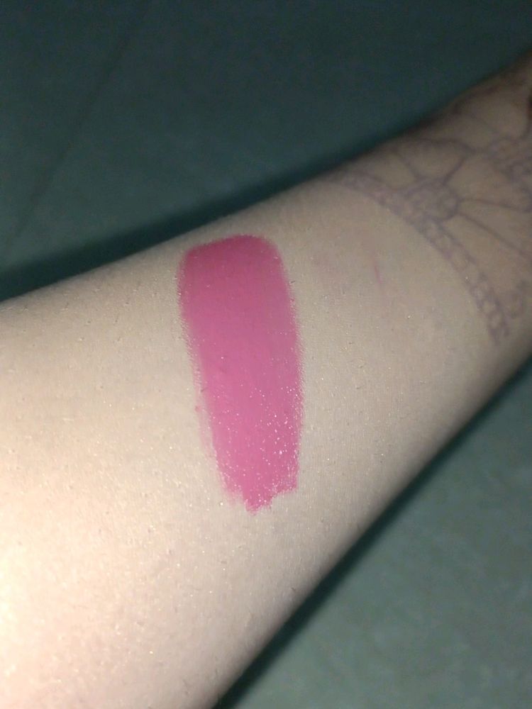 LOTUS BRANDED LIPSTICK