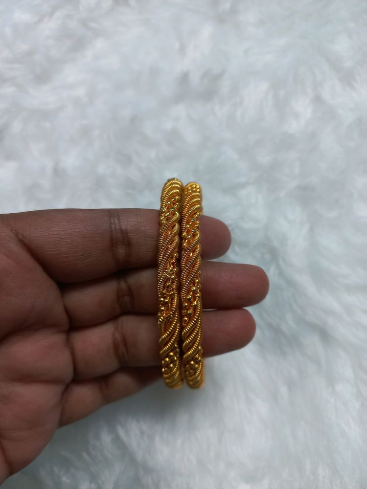 Beautiful Gold Plated Twisted Bangles